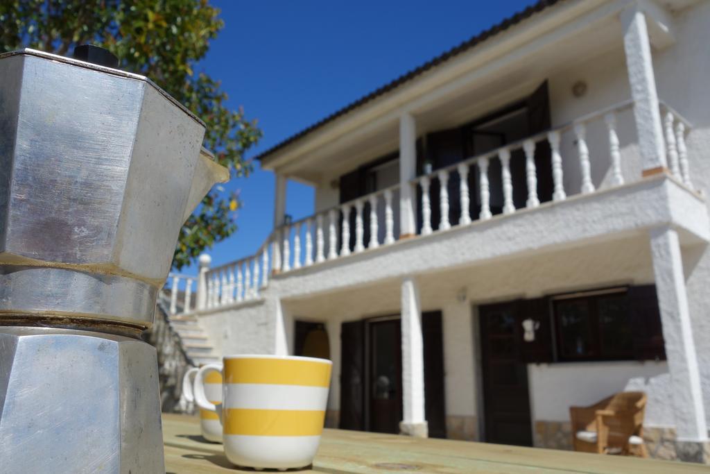 Moka Surfhouse Hostel เอริเซรา ภายนอก รูปภาพ